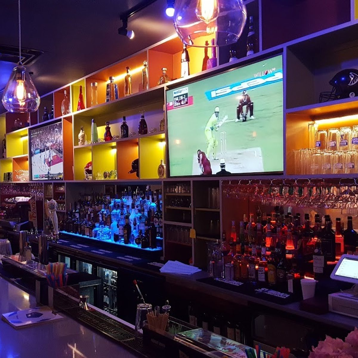 Appetizers, Sizzlers, & Screens | The Best Indian Sports Bar & Grill in Suwanee